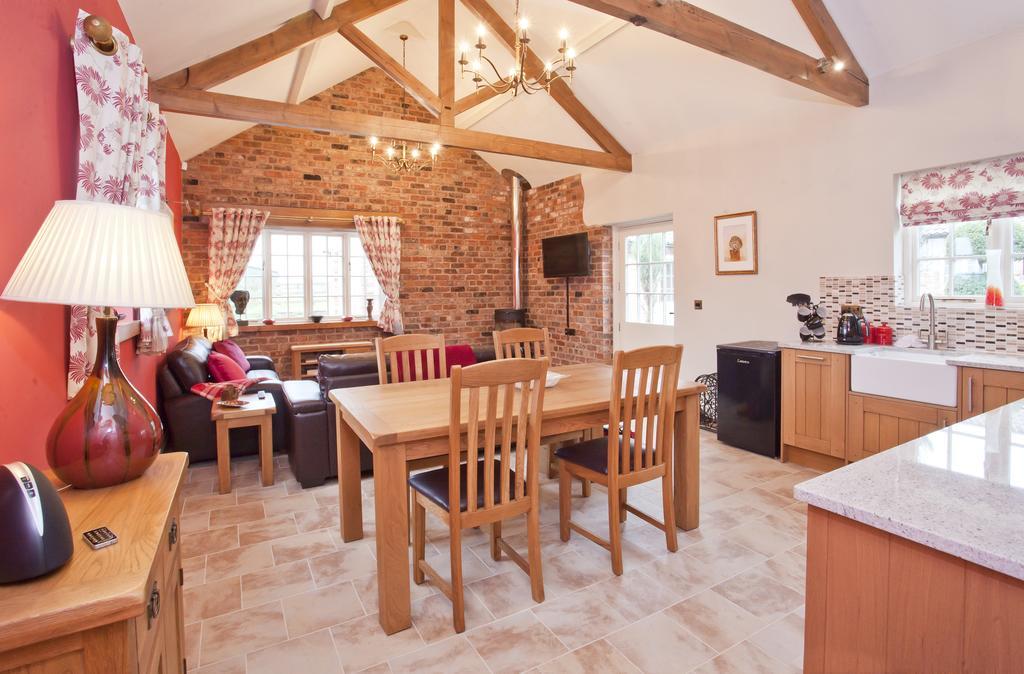 יורק Holtby Grange Cottages מראה חיצוני תמונה